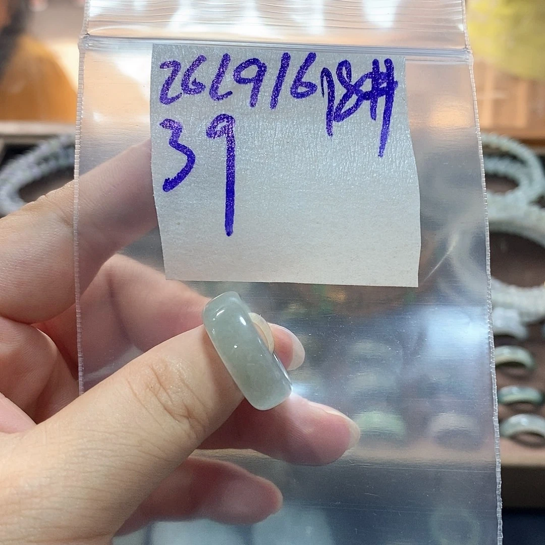 未镶嵌定制翡翠翡翠