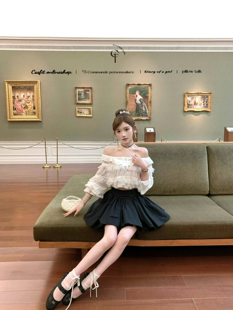 迟伞伞 25/ss To Jasmine 天丝莱塞尔蕾丝花边花苞一字肩白色上衣