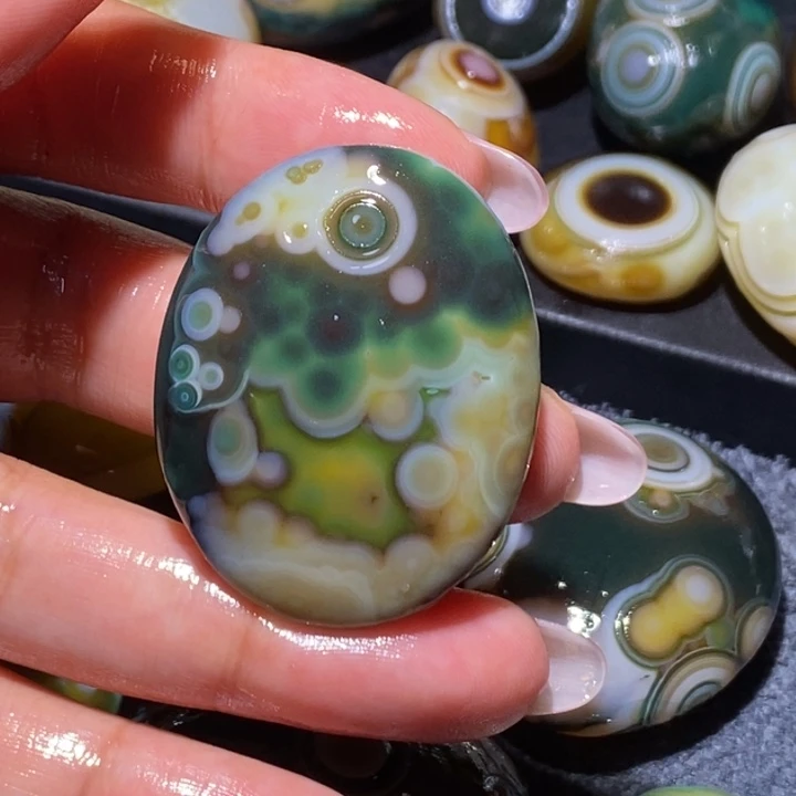 玛瑙/玉髓未镶嵌珠宝奇石15