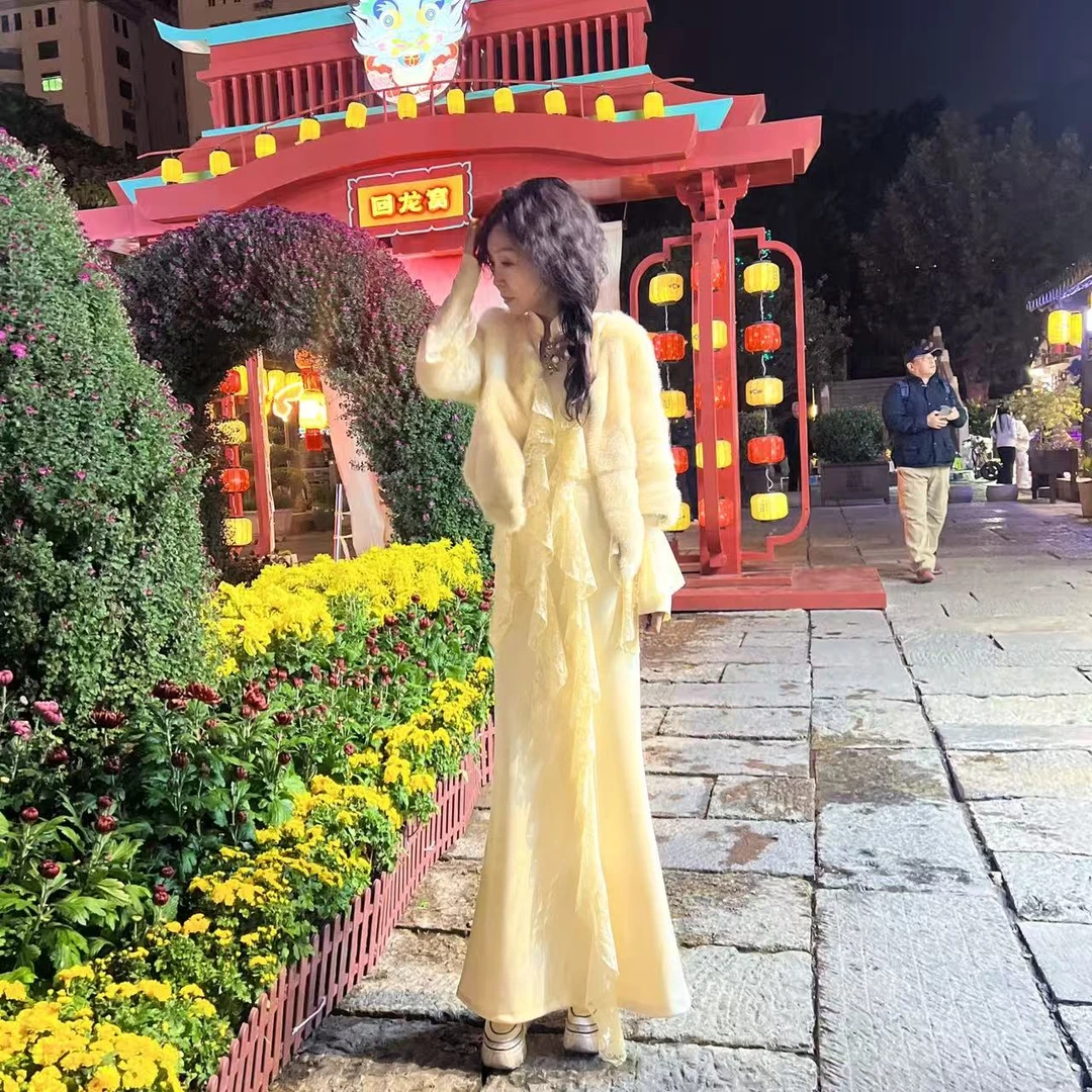 81最新显瘦生活晚装