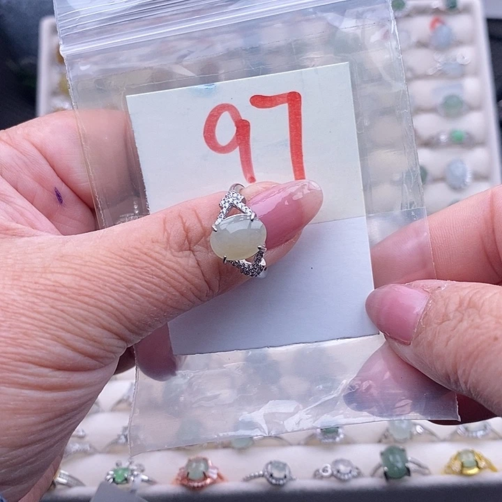 未镶嵌戒指翡翠缅甸