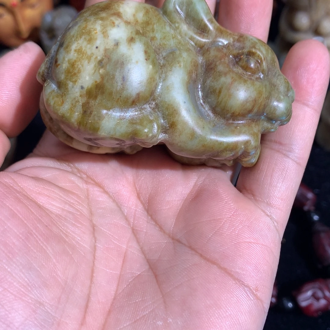 用***7和田玉未镶嵌颈饰