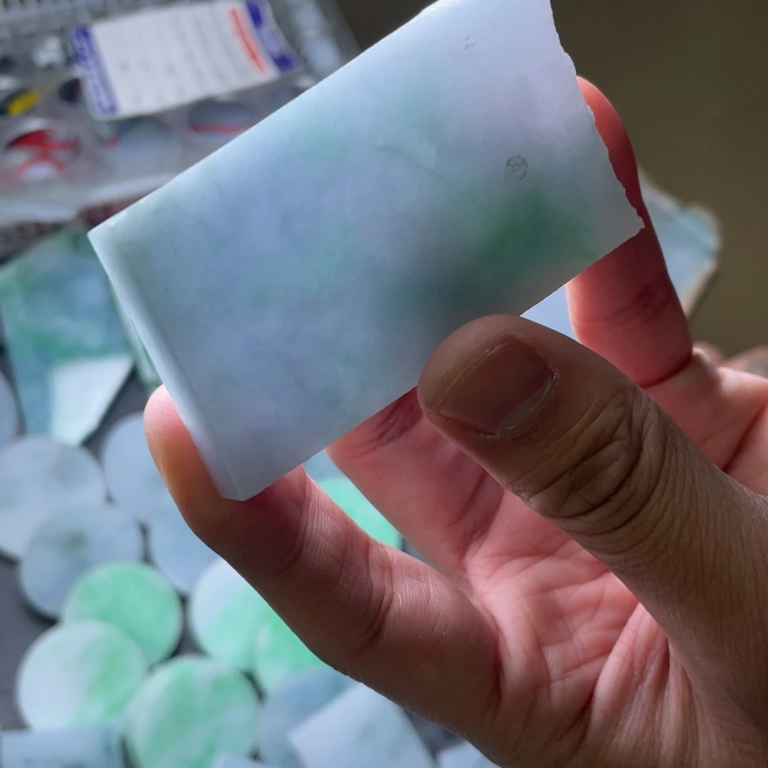 未镶嵌定制翡翠