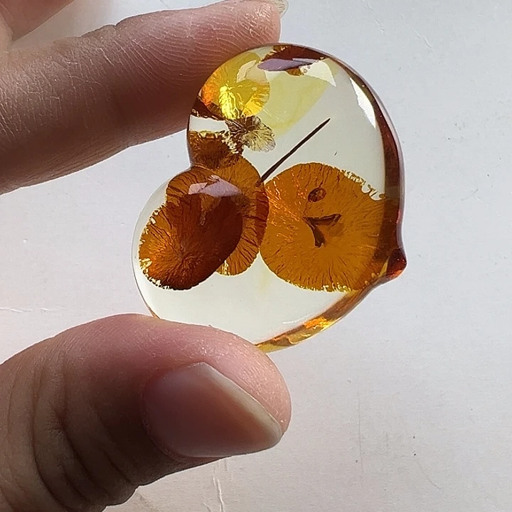 琥珀（花珀）颈饰未镶嵌