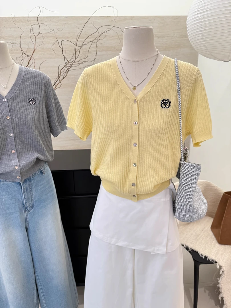 XIMIAO/兮淼刺绣女薄款通勤短袖V领毛针织衫开衫小香风初恋风