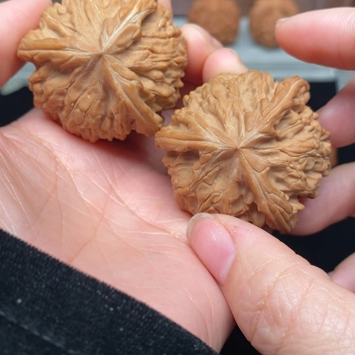 吊坠文玩核桃文山