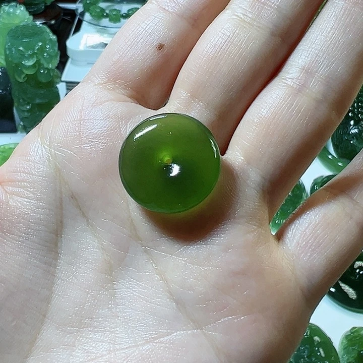 蛇纹石玉颈饰未镶嵌老*