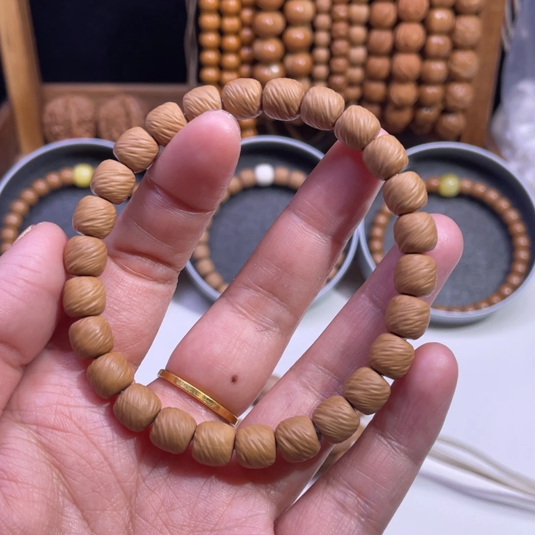 x***s猴头核桃吊坠云锦8.3mm全品