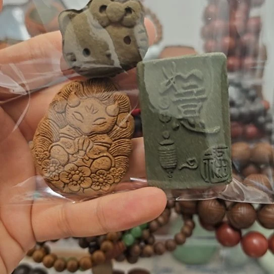 泥塑微瑕香牌福利