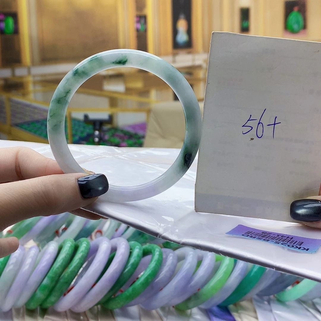 翡翠未镶嵌手镯bhj