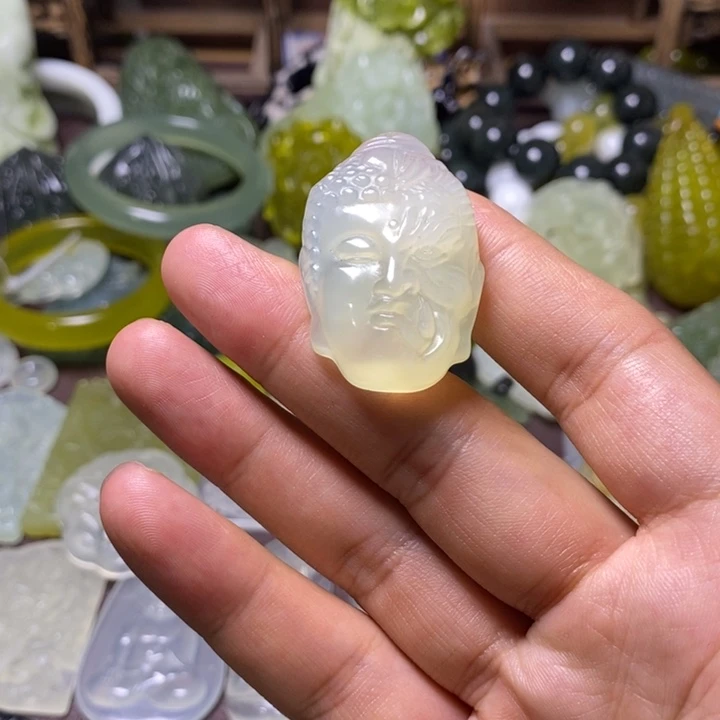 岫玉未镶嵌岫玉颈饰