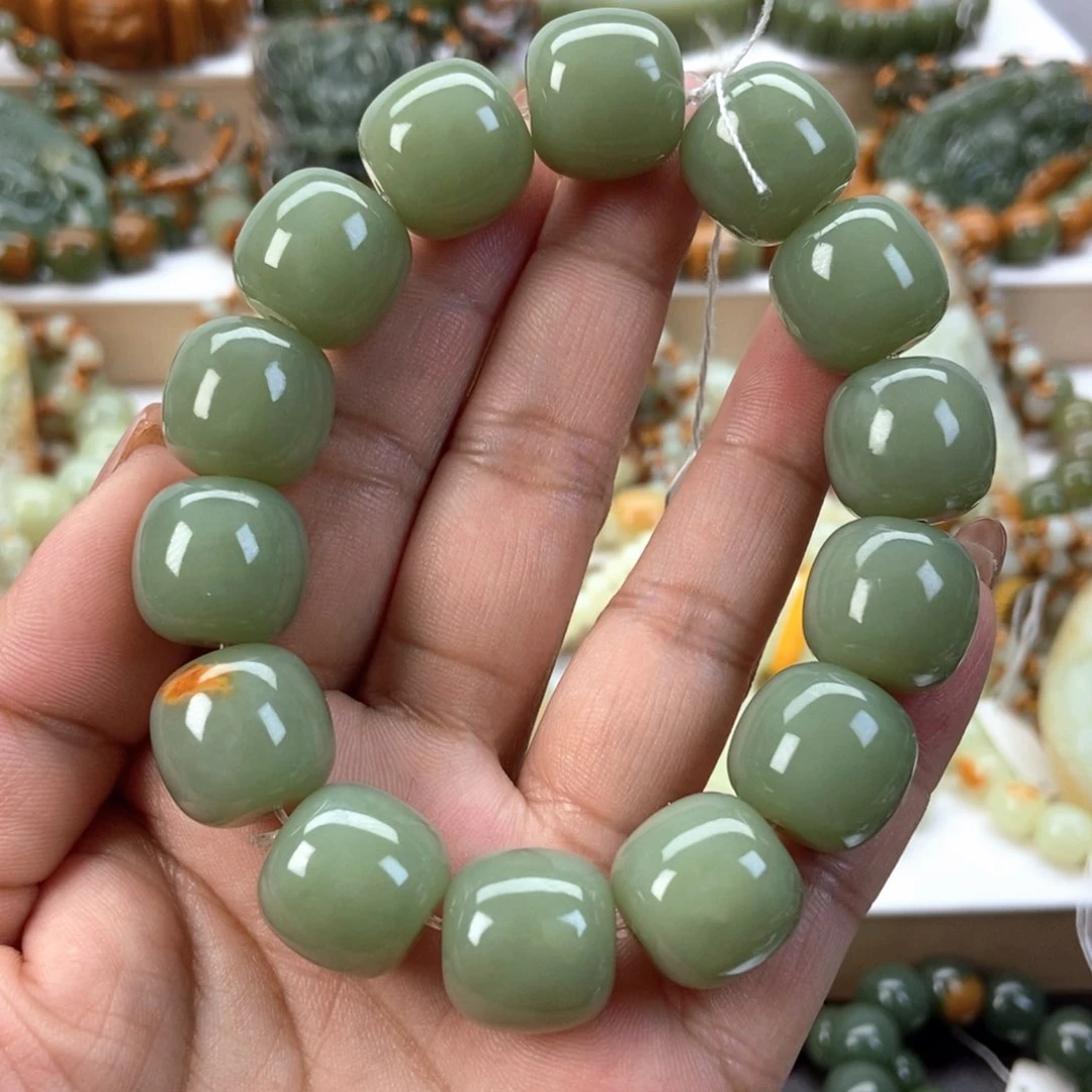透闪石质玉手串未镶嵌