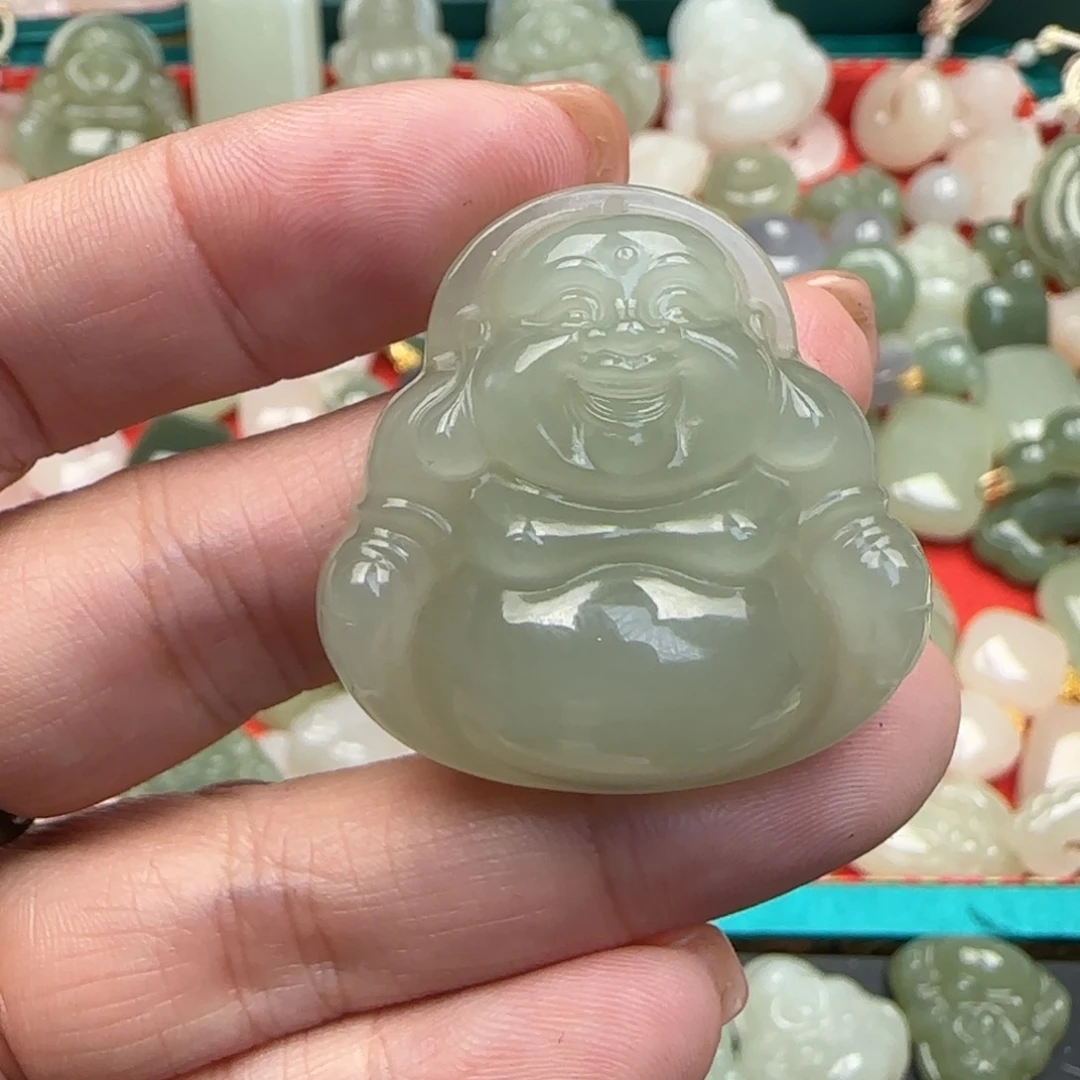 和田玉颈饰未镶嵌清****油