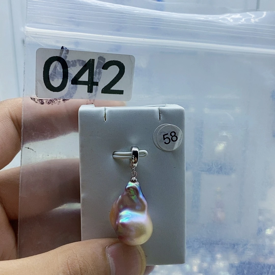 淡水珍珠合金颈饰