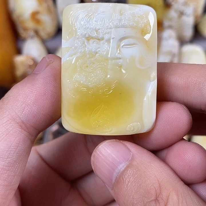 花***年未镶嵌琥珀裸石我