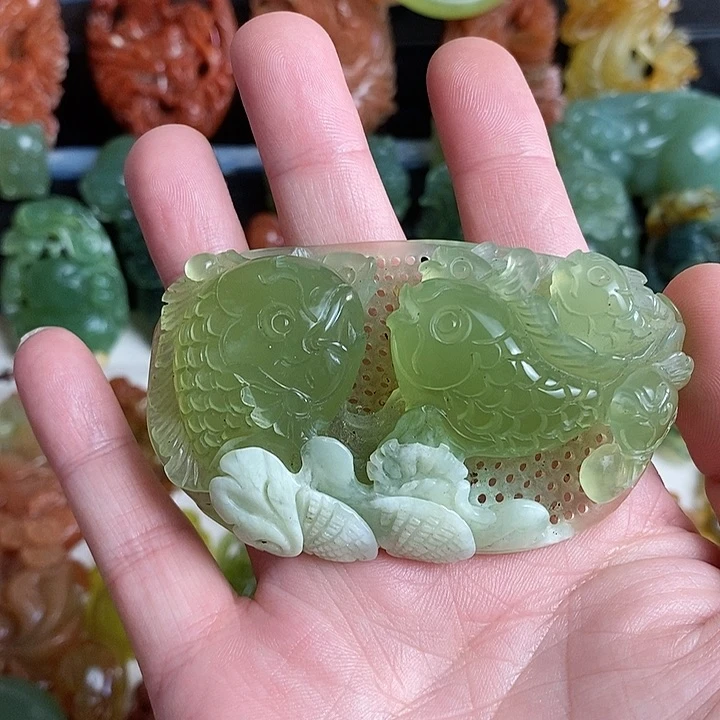 未镶嵌蛇纹石玉颈饰