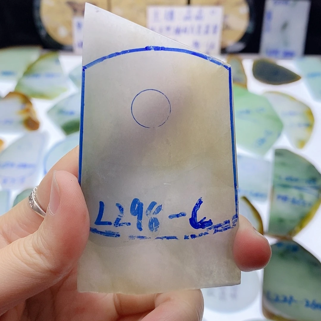 未镶嵌定制翡翠翡翠