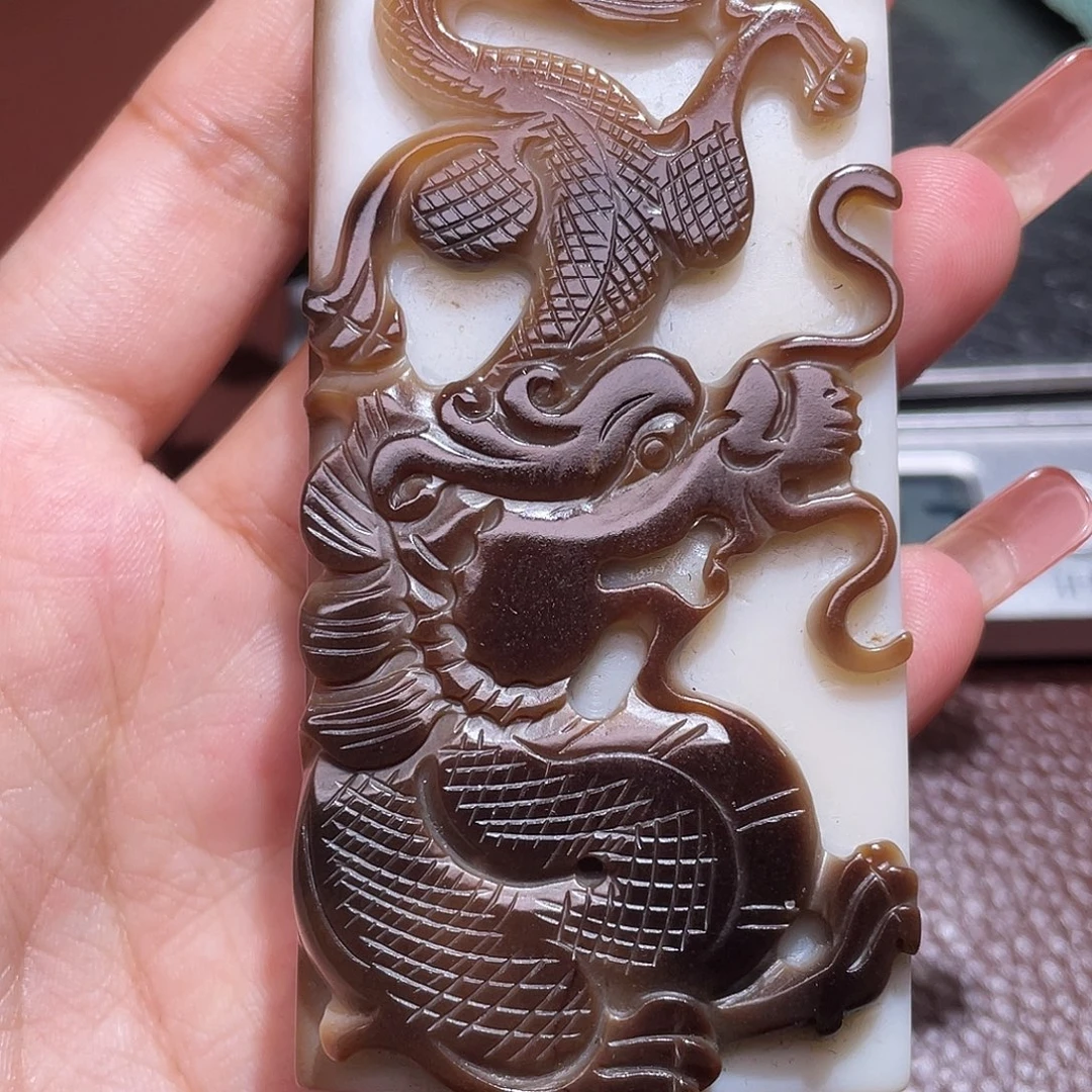 斗***士和田玉未镶嵌颈饰