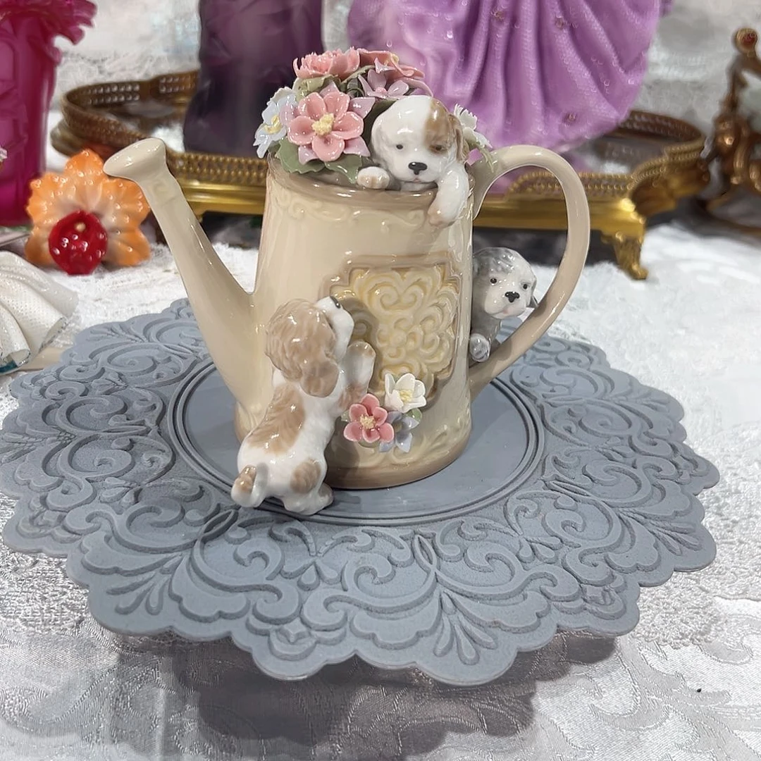 陶瓷0141经典三只小狗花壶摆件礼盒装