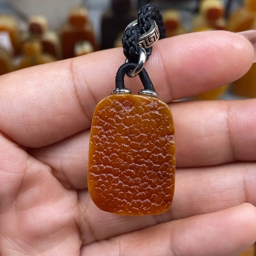 【闪购商品】琥珀颈饰未镶嵌