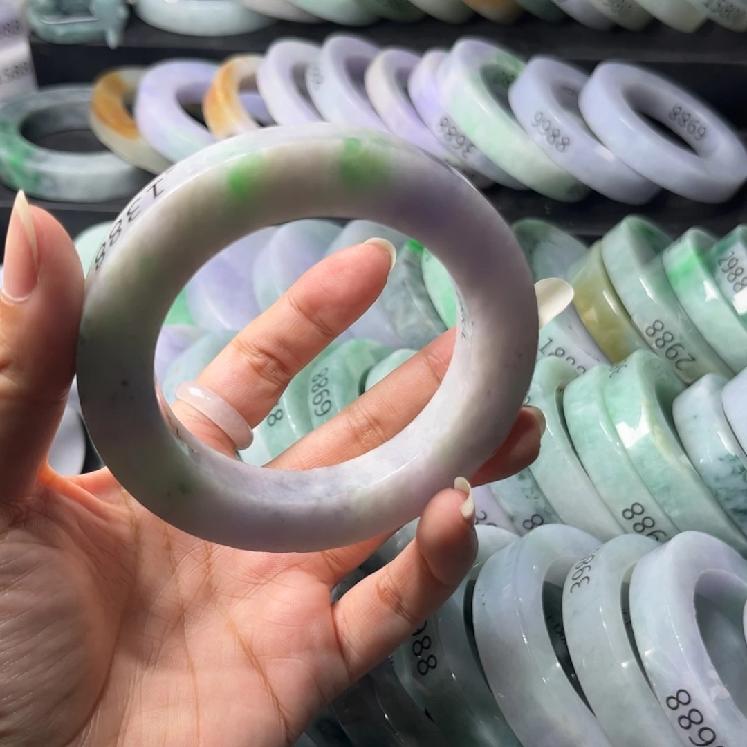 雲****定制翡翠翡翠手镯未镶嵌