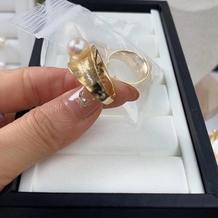 银S925镶嵌海水珍珠戒指