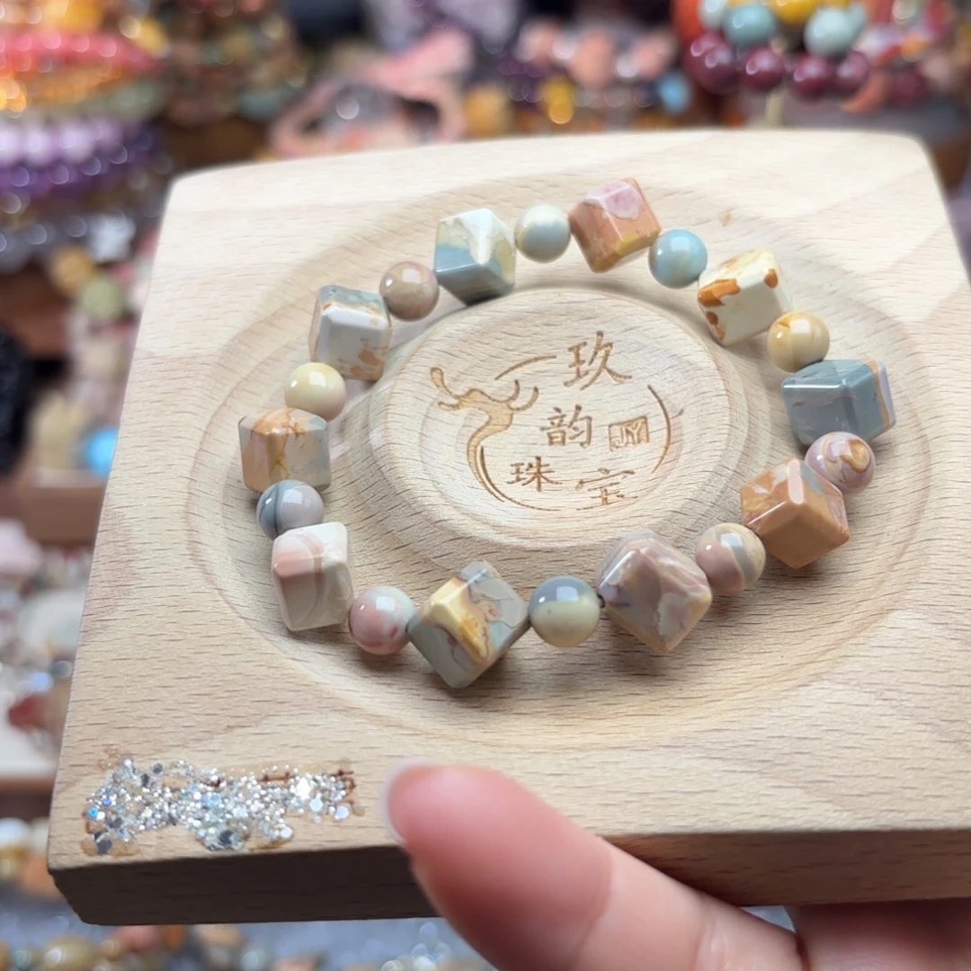 石英质玉未镶嵌珠宝半成品