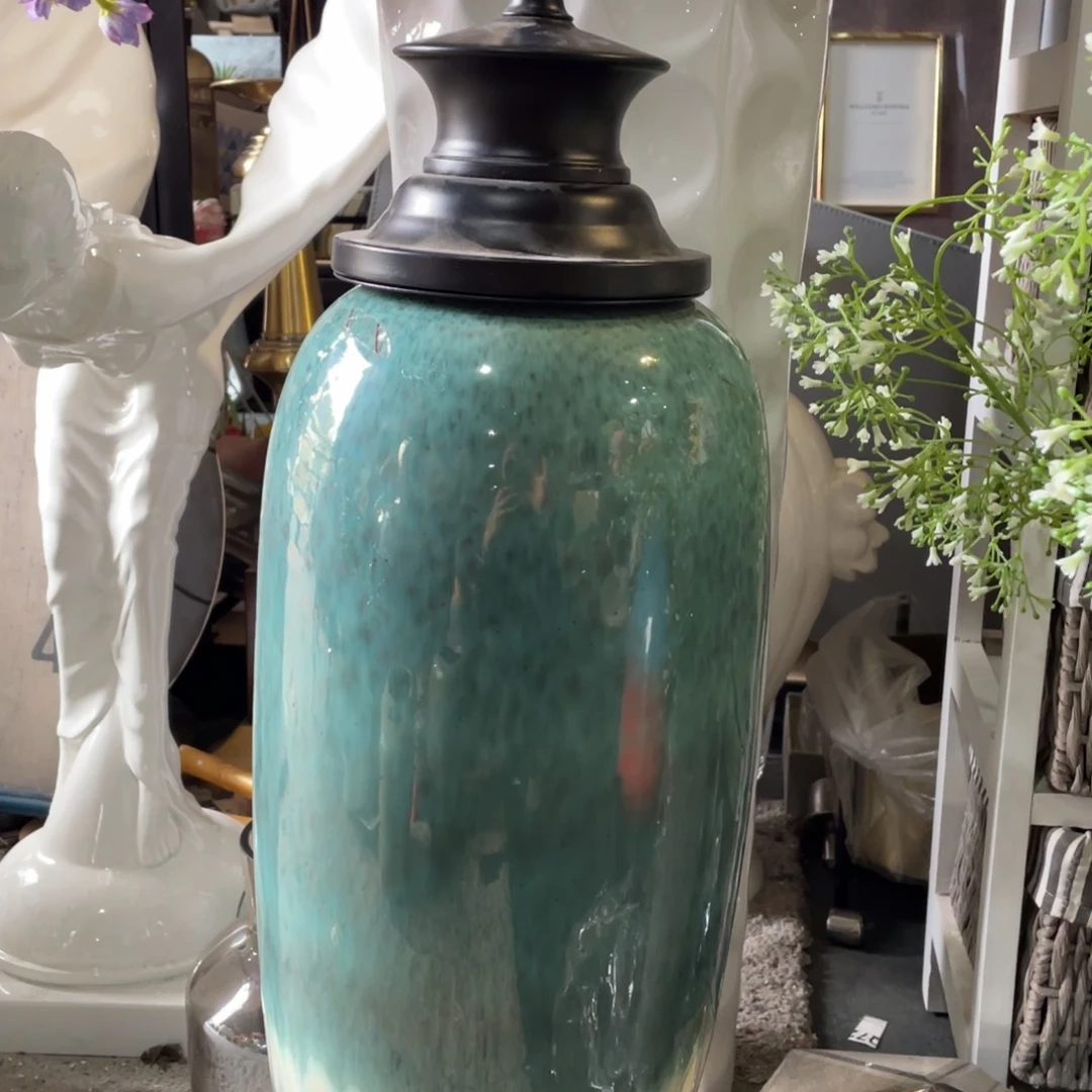 花瓶摆件，仿真绿植。