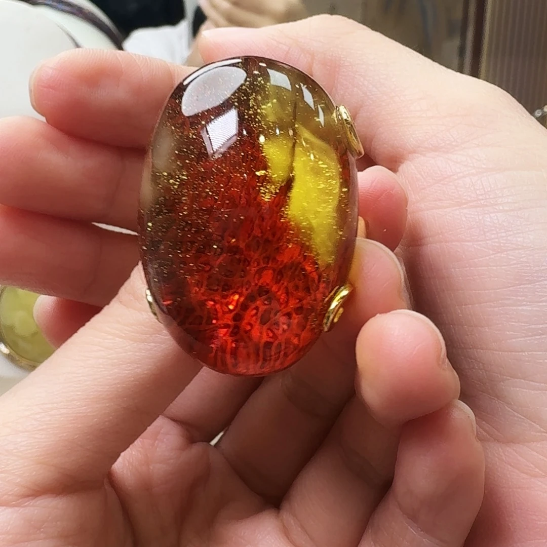 琥珀未镶嵌颈饰戒指