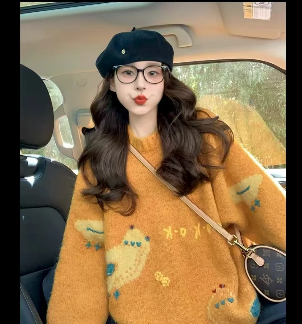 韩系复古软糯黄色毛衣女2025高级感慵懒风圆领加厚卡通针织上衣