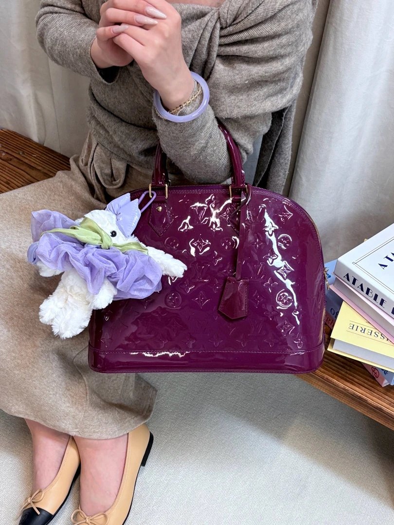 95新 LouisVuitton/路易威登 lv 绝绝紫大号贝壳手提包
