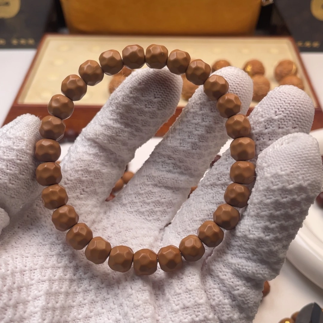 吊坠猴头核桃全品奶酪