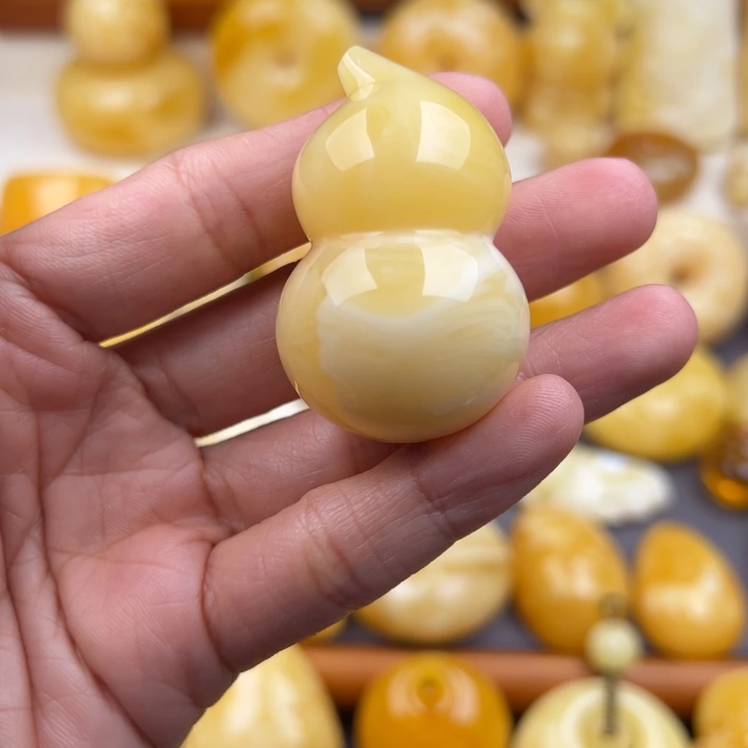 琥珀颈饰未镶嵌纯天然琥珀蜜蜡无优化