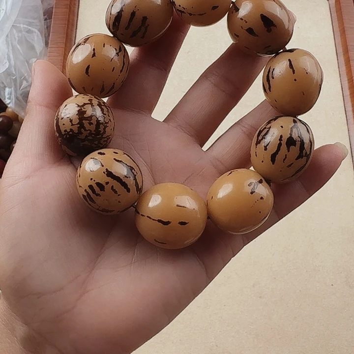 库克吊坠菩提根手串