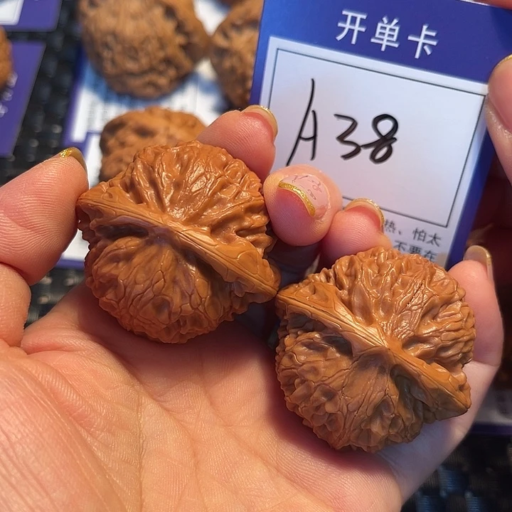 桃核把件42宫灯A38