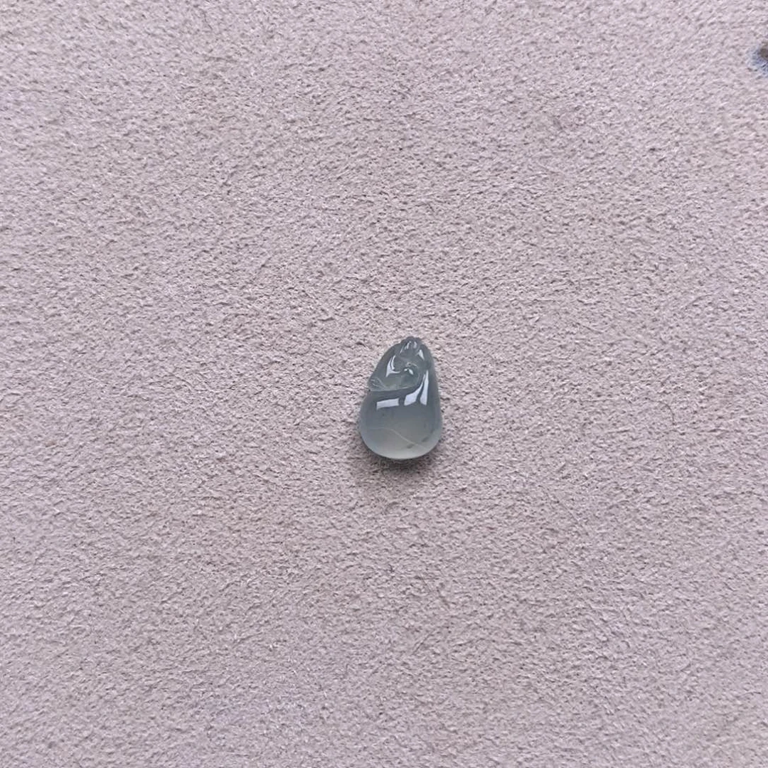 元***静翡翠未镶嵌颈饰钱袋