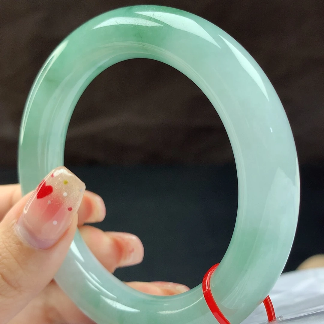 翡翠手镯未镶嵌96142，
