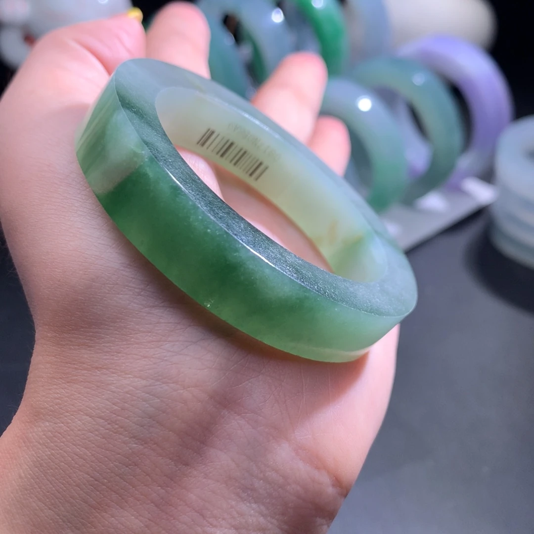 未镶嵌翡翠定制翡翠