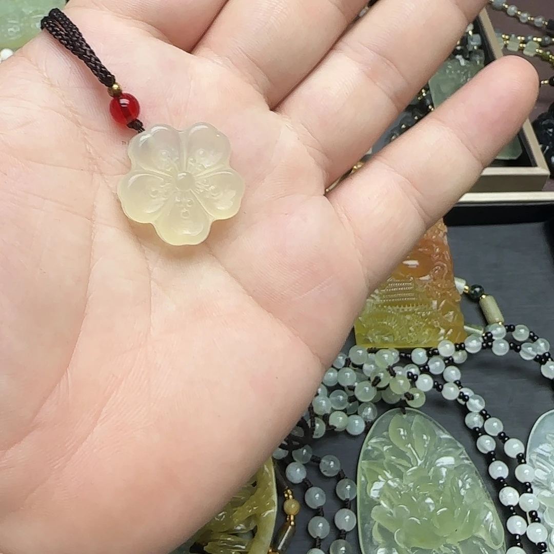 蛇纹石玉合金颈饰