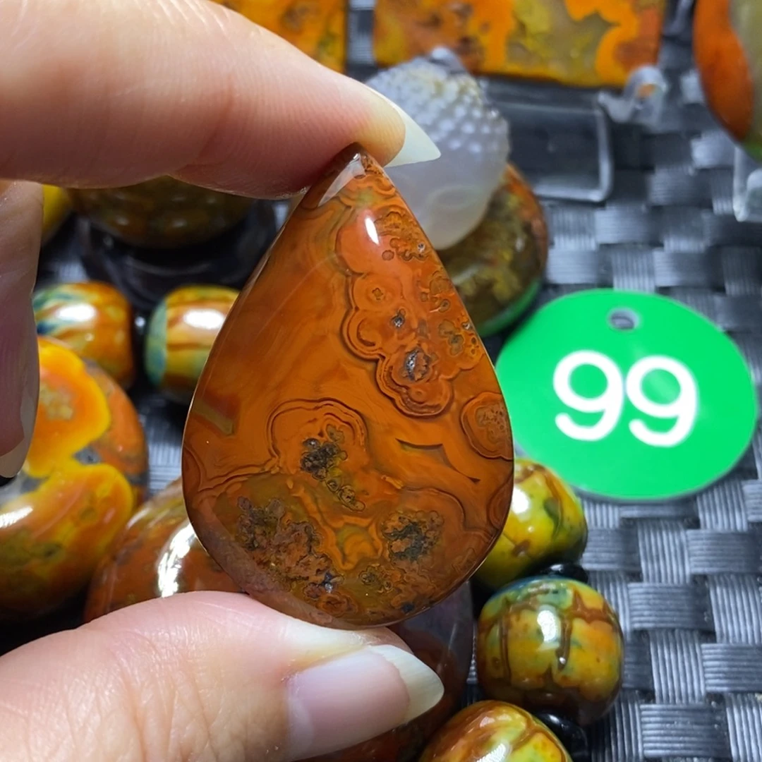 未镶嵌颈饰玛瑙/玉髓默**性