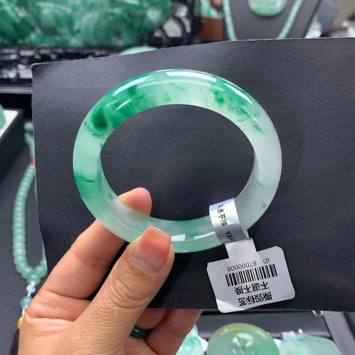 石英质玉未镶嵌手镯