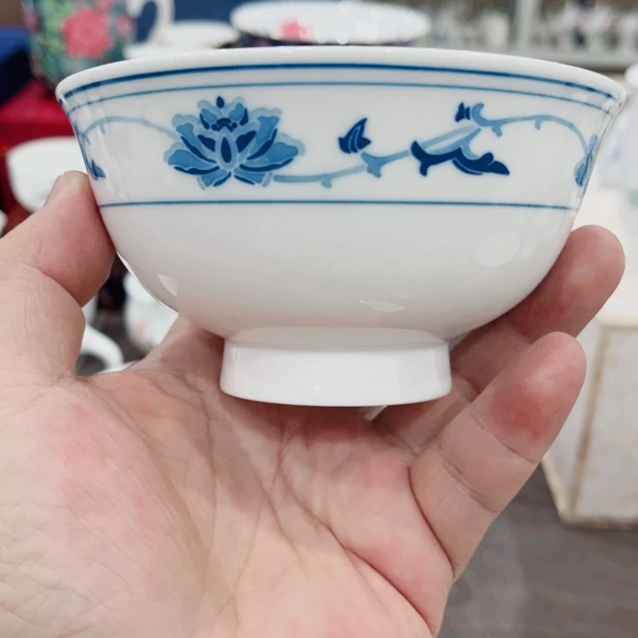 秋****釉下五彩的瓷器和瓷器