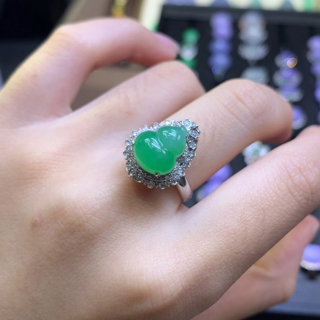 翡翠18K金镶嵌颈饰翡翠（两用款）