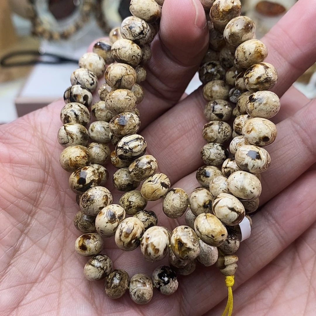 琥珀未镶嵌裸石8干白