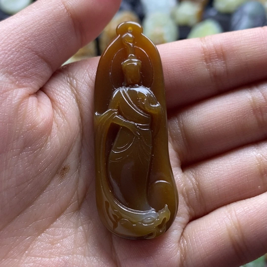 吊坠(不含链)未镶嵌和田玉（糖玉）