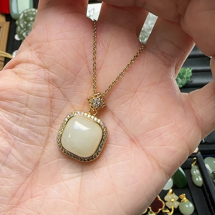 颈饰银S925镶嵌和田玉