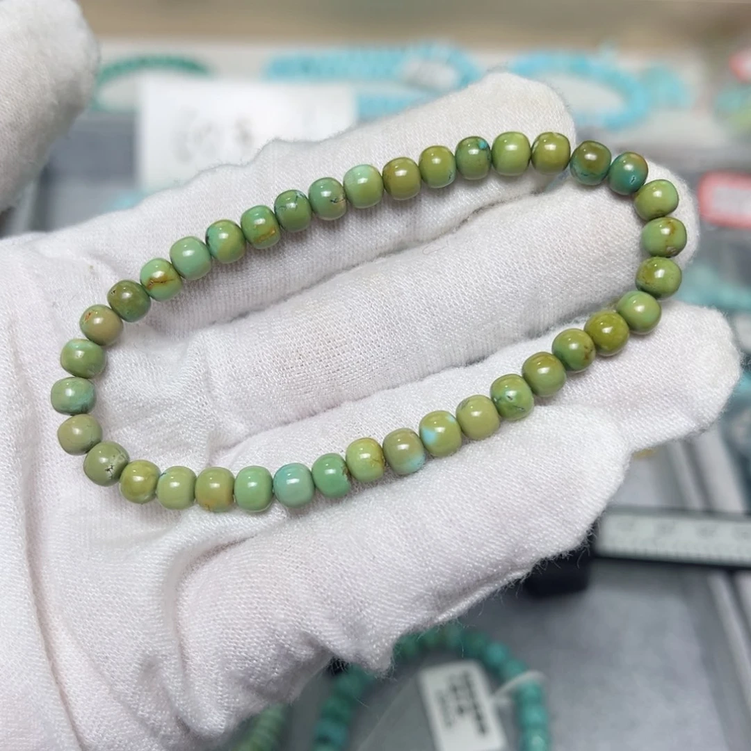 绿松石绿松石未镶嵌