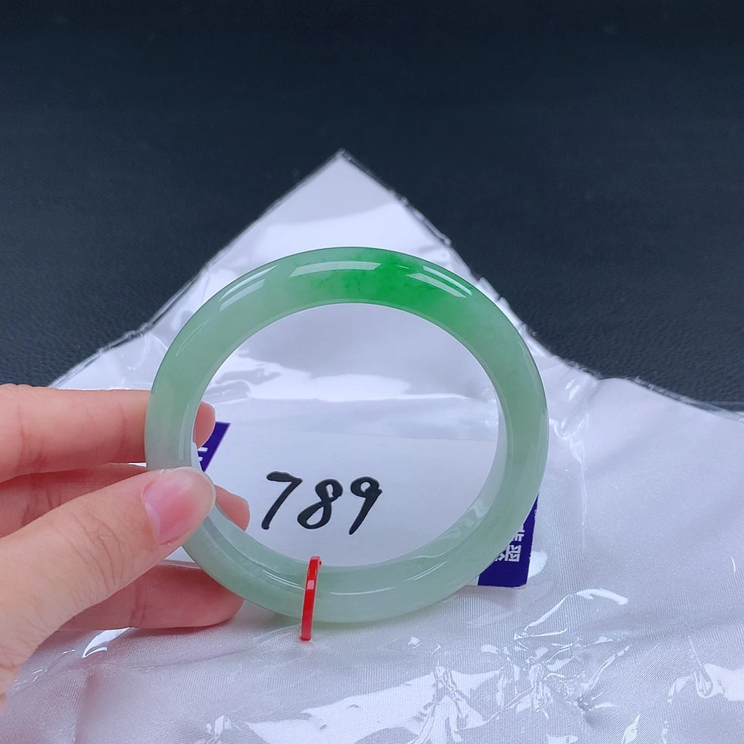 翡翠手镯未镶嵌?****?手镯000950