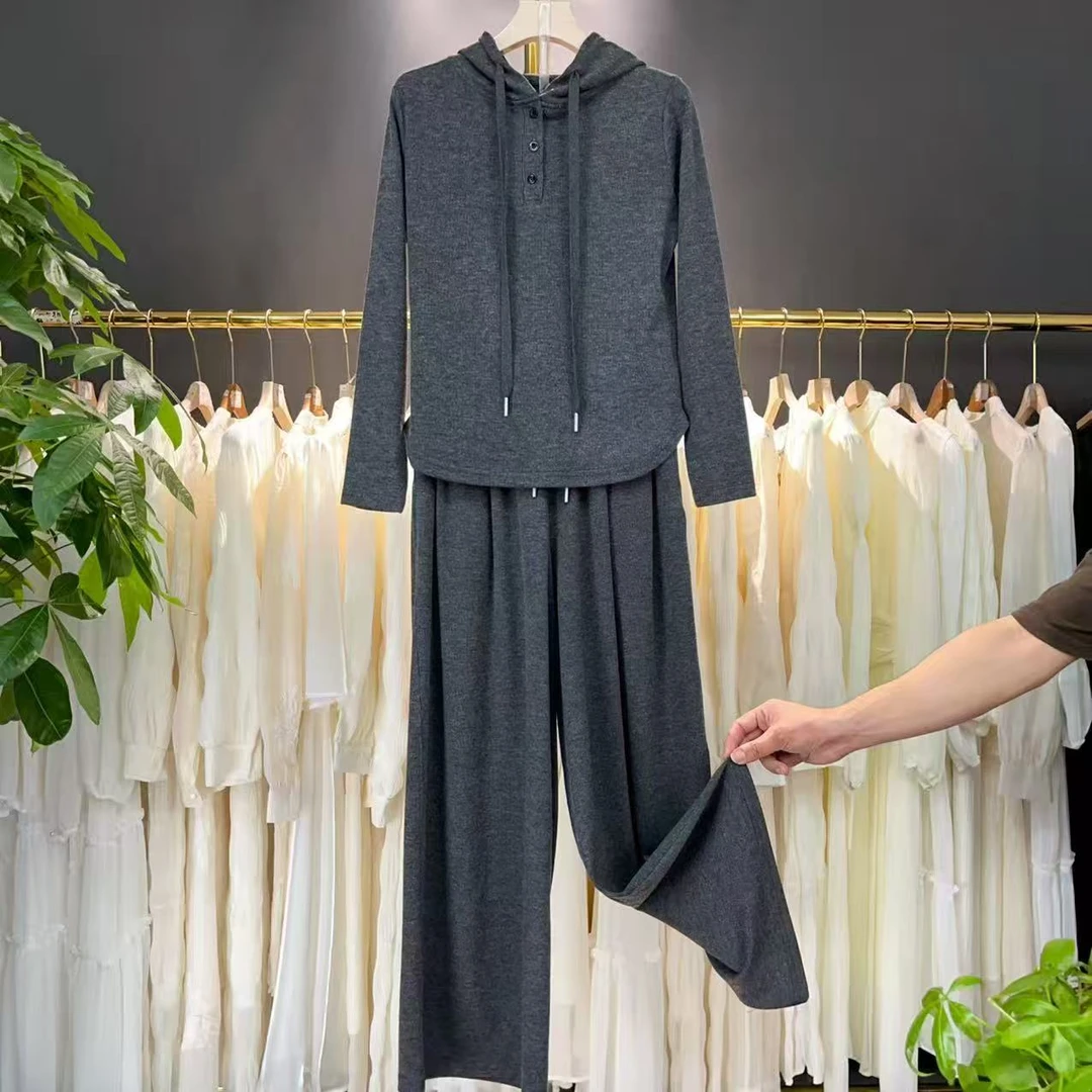 W651 春季新款休闲运动套装时尚洋气减龄显瘦两件套