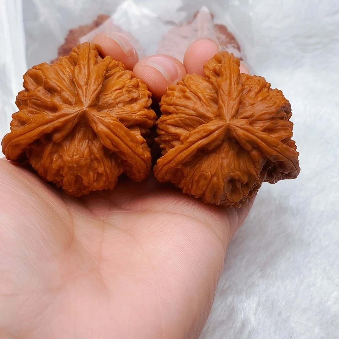 澄***怀文玩核桃吊坠三棱